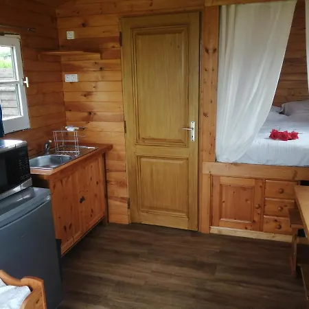 Roulotte Et Jacuzzi De Rachel Au Domaine Du Reuze * Winnezeele