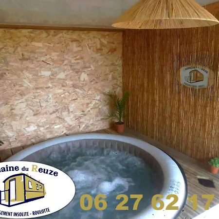 Roulotte Et Jacuzzi De Rachel Au Domaine Du Reuze Ferienhaus